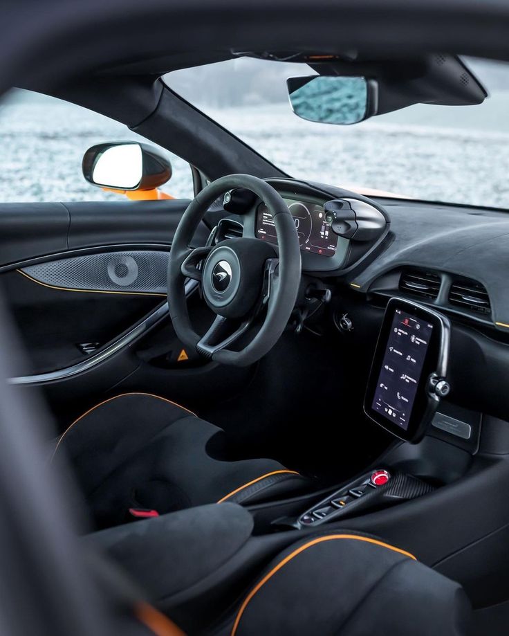 McLaren Artura Spider
